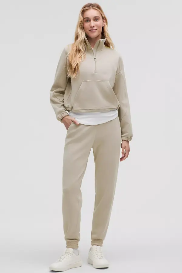 Jogger Pants Outfit Women