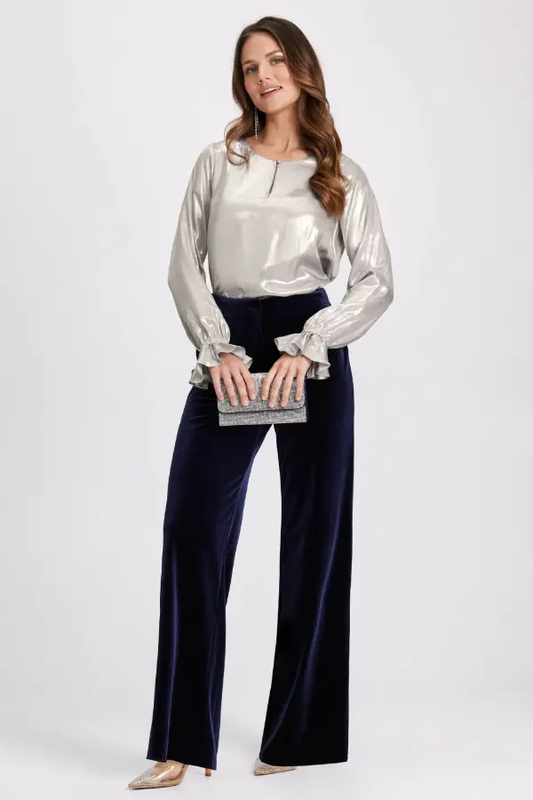 Metallic Blouse Outfit