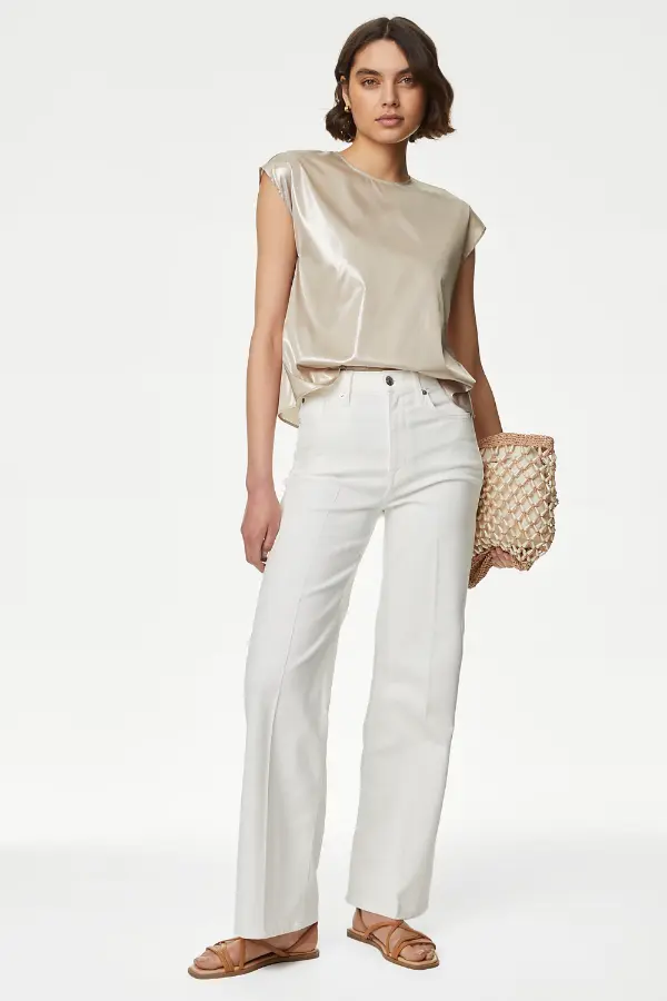 Metallic Top Outfit 