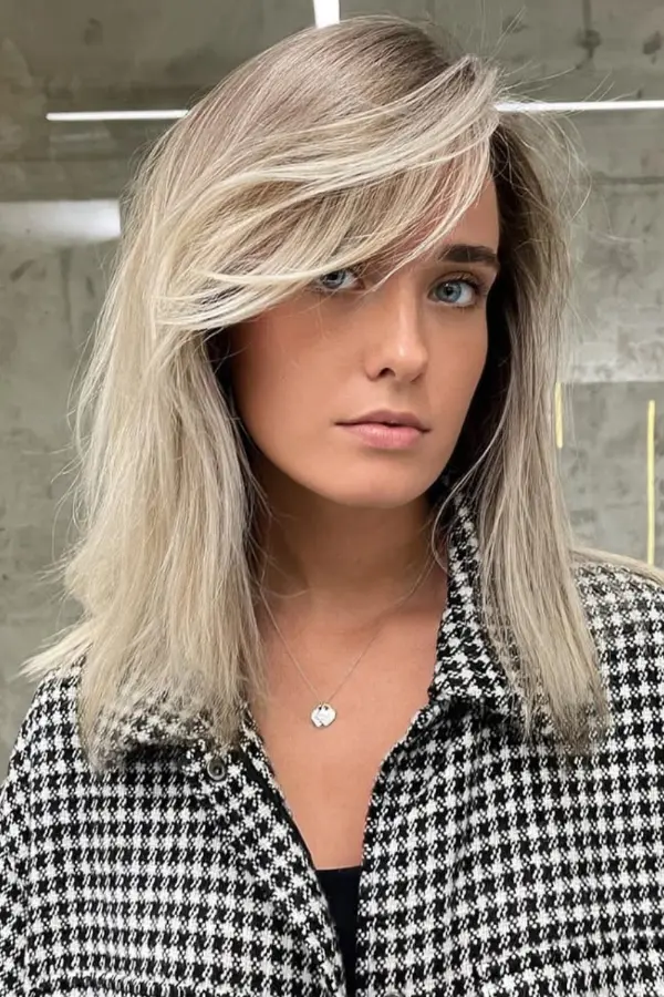 Side Part Bangs