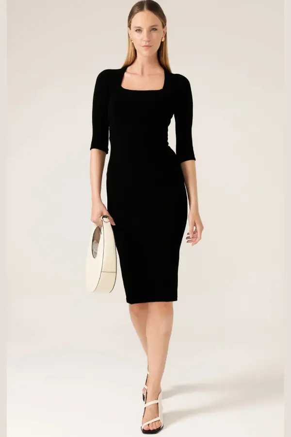 Three Quarter Sleeve Dresses