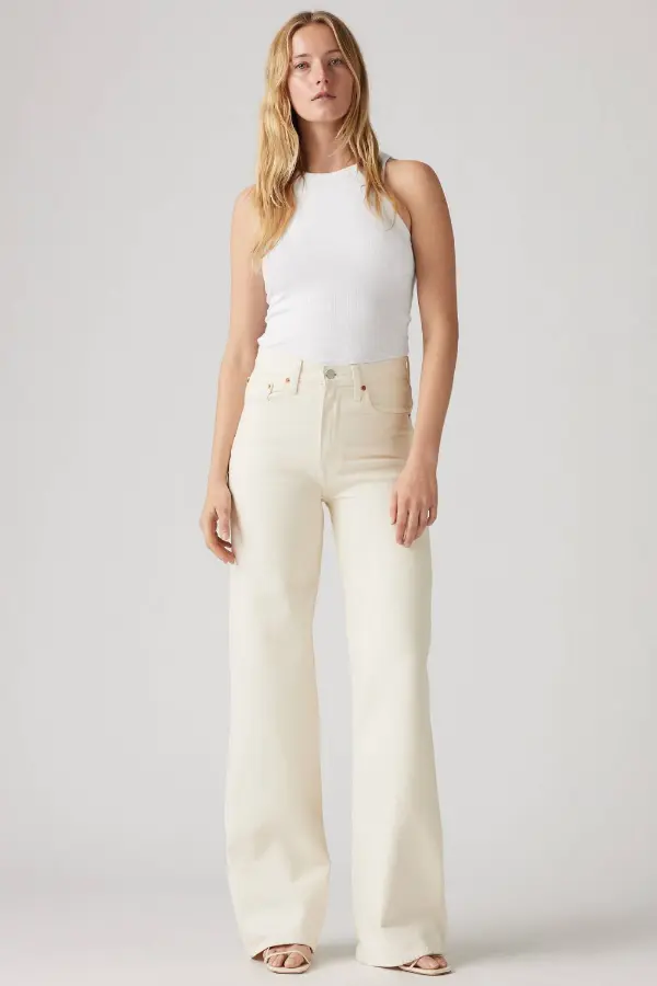 White Jeans Outfit Summer