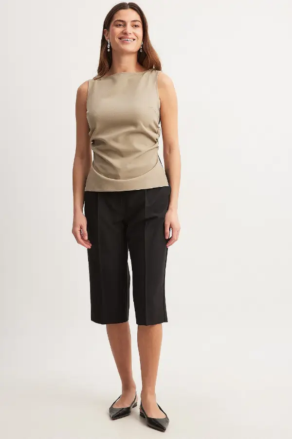 Sleeveless Top Outfit Casual