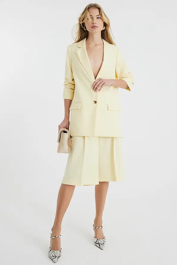How to Dress Classy