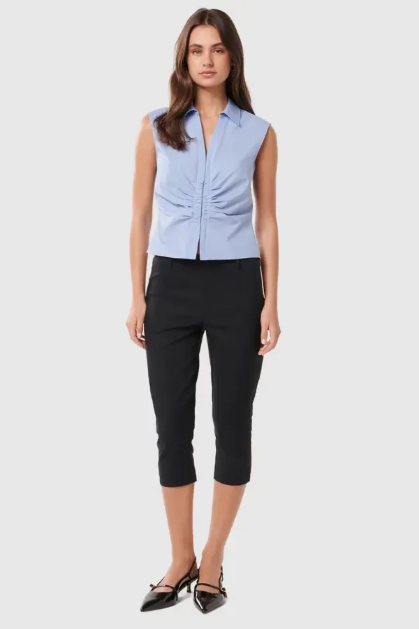 Capri Pants Outfits For Work