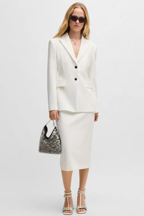 How to Dress Like a High Value Woman