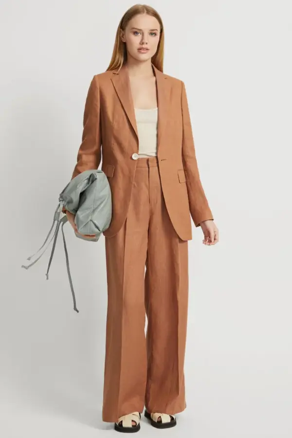 Linen Pants Office Outfit