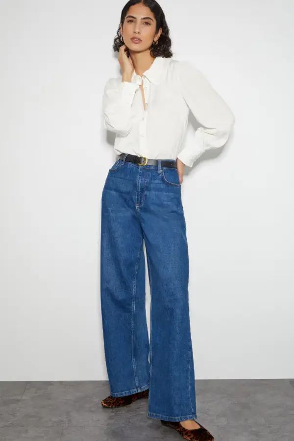 White Shirt Outfit Women