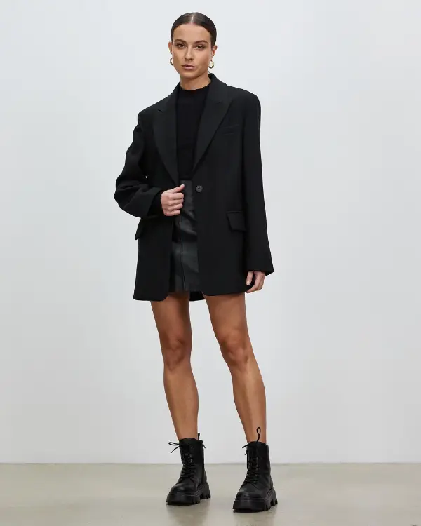 Black Blazer Outfit