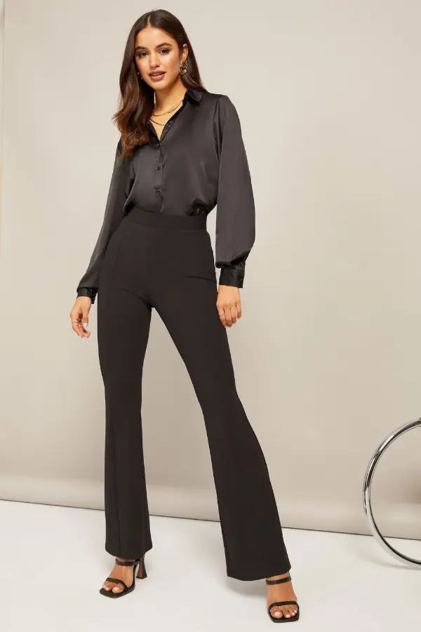Black Shirt Outfit Women Casual