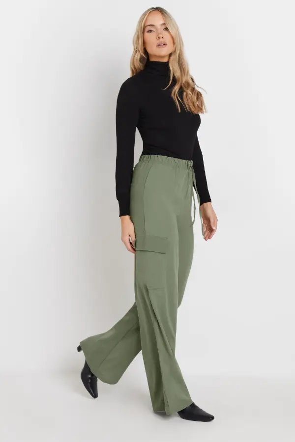 How to Style Green Cargo Pants Winter