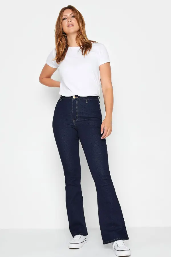 Flare Jeans With Sneakers