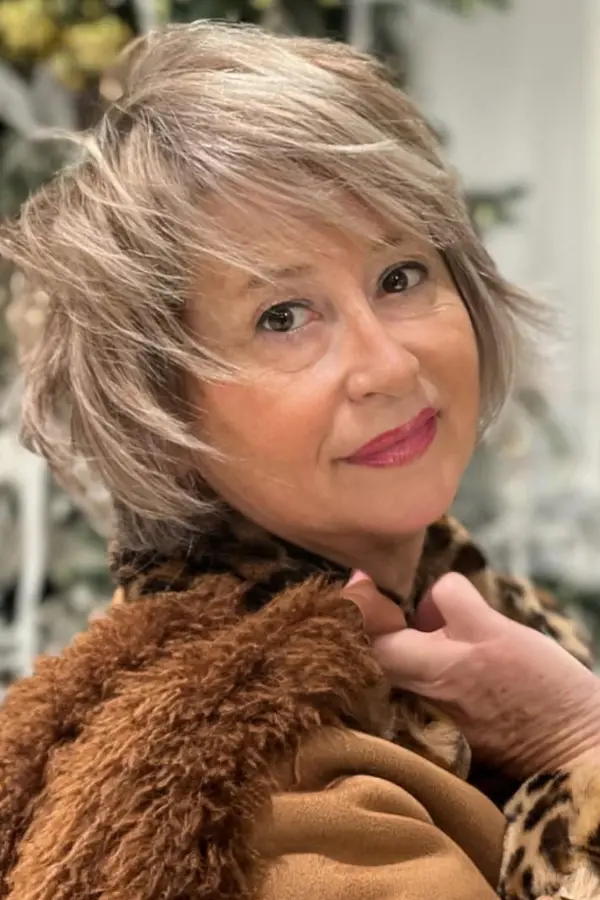 Short Haircuts For Women Over 60