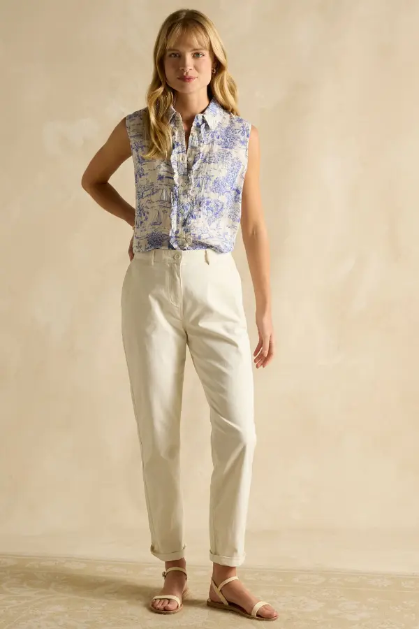 Sleeveless Shirt Outfit