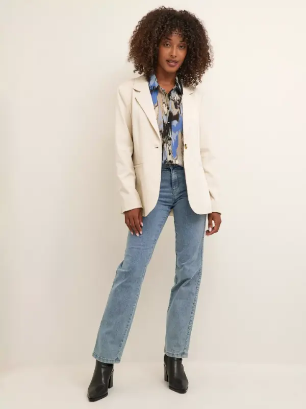 Casual White Blazer Outfit