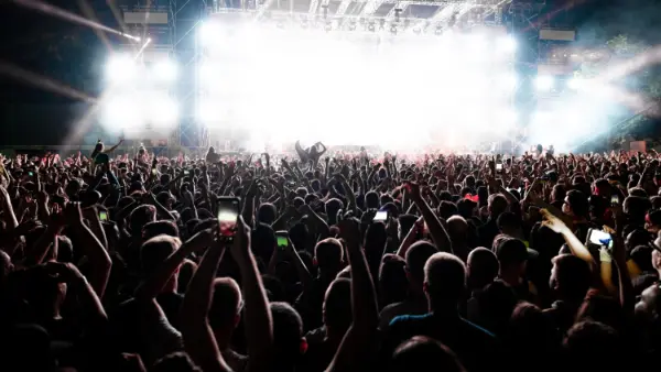 What to Wear to a Concert For Women