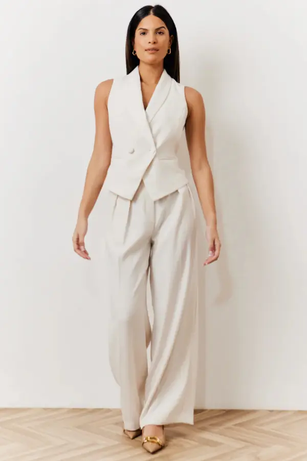 Cream Waistcoat Outfit Women