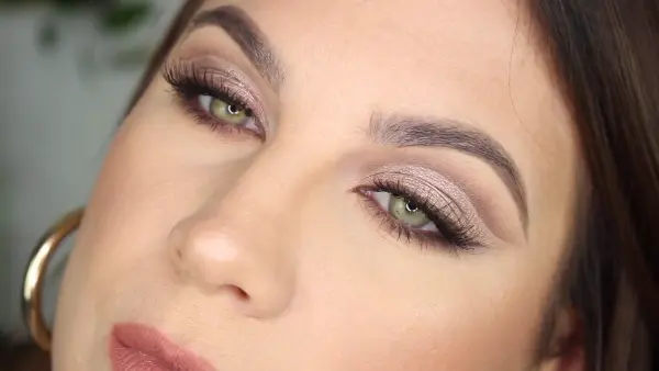 Green Eyes Makeup