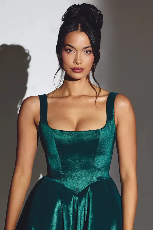 Makeup For Green Dress Brown Eyes