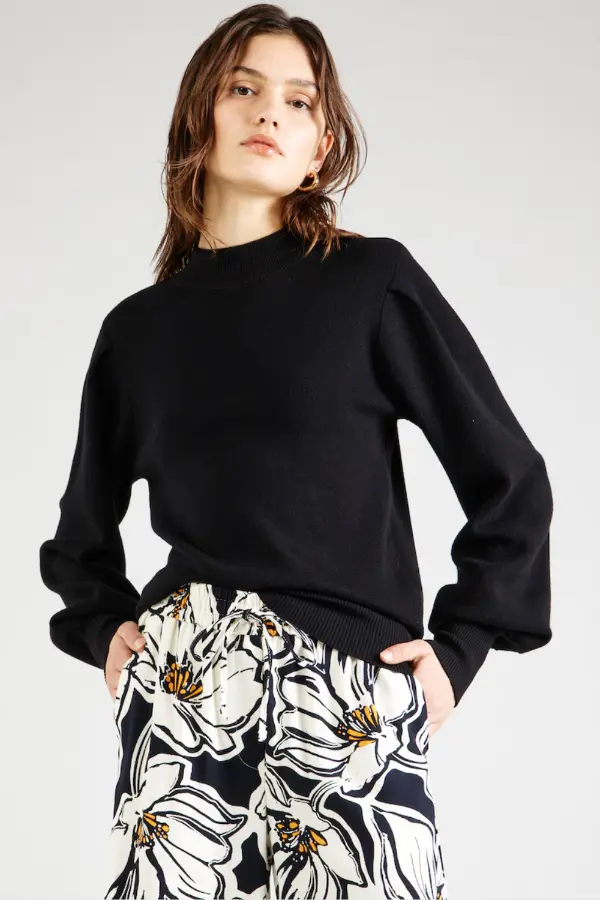 Black Sweater