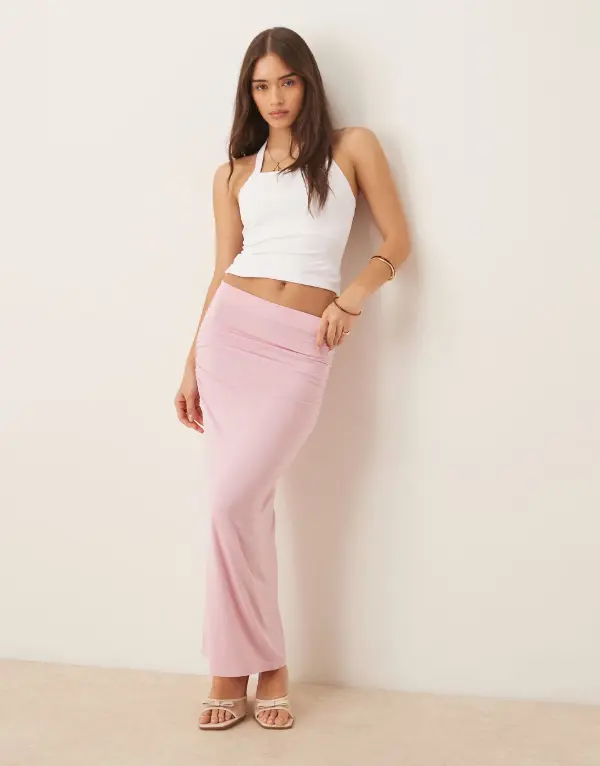 Pink Maxi Skirt Outfit Ideas