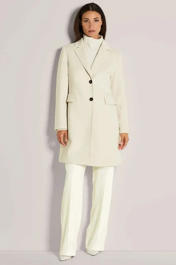 Short White Coat Outfit