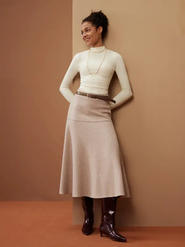 Fall Skirt Outfits 2025