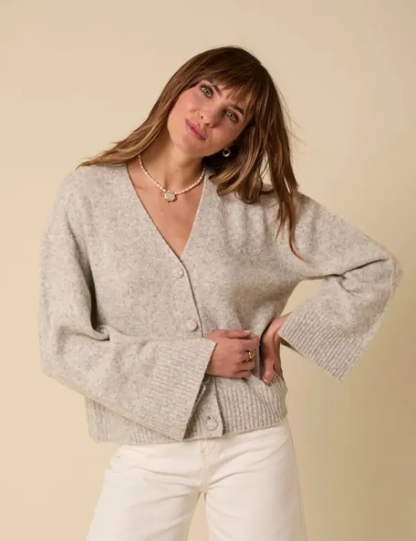 Grey Cardigan Outfits