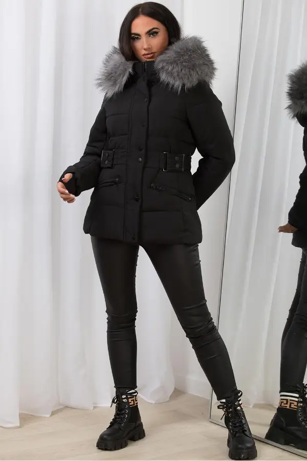 Black Puffer Jacket Outfit Women Winter