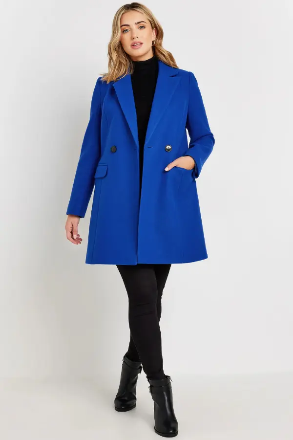 Short Blue Coat Outfit
