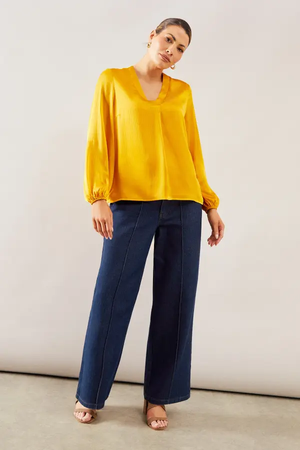 How to Style Yellow Top