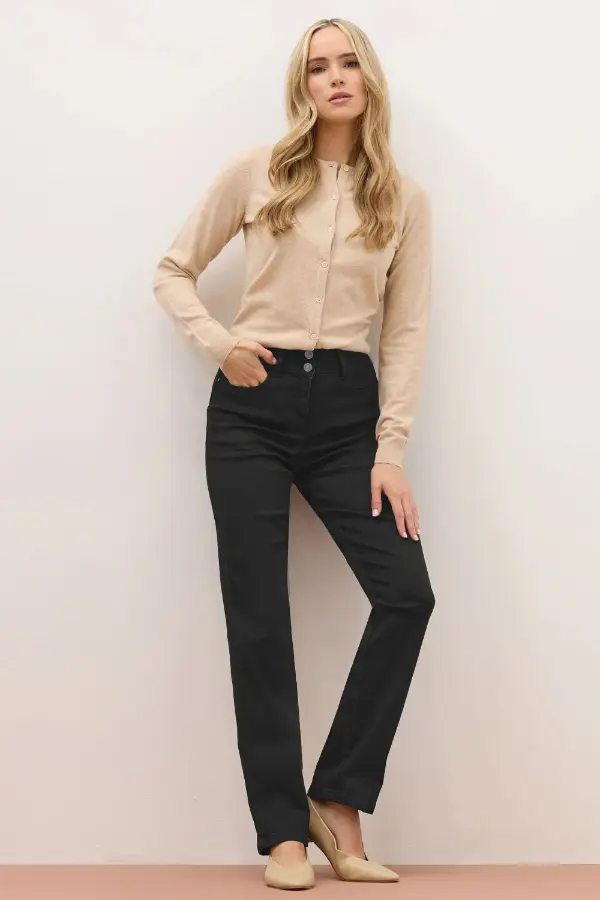 How to wear black jeans women