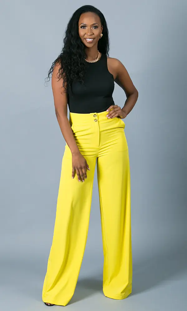 How to Wear Yellow Pants