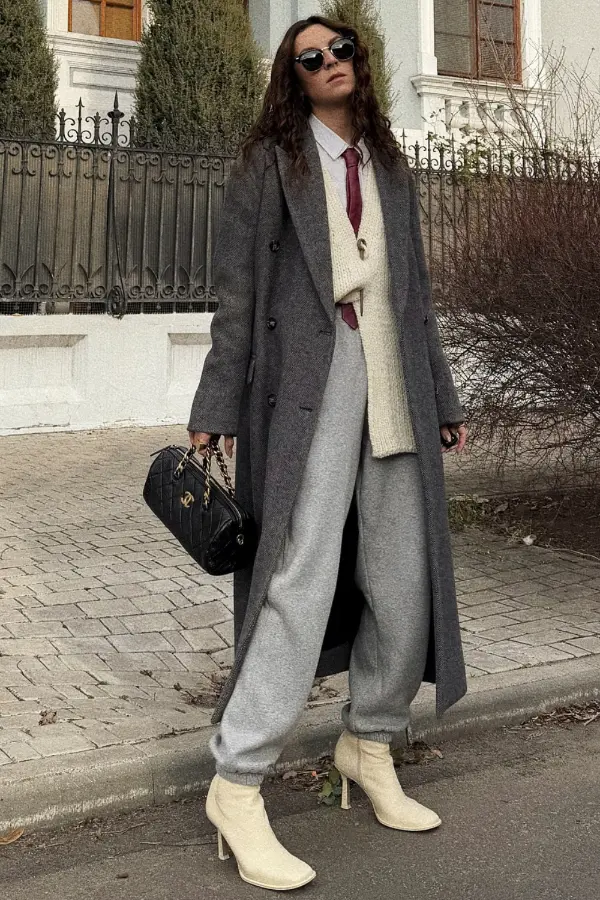 How to Style Joggers For Women Winter