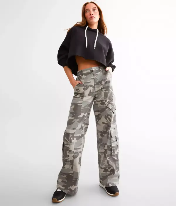 Light Camo Pants Outfit