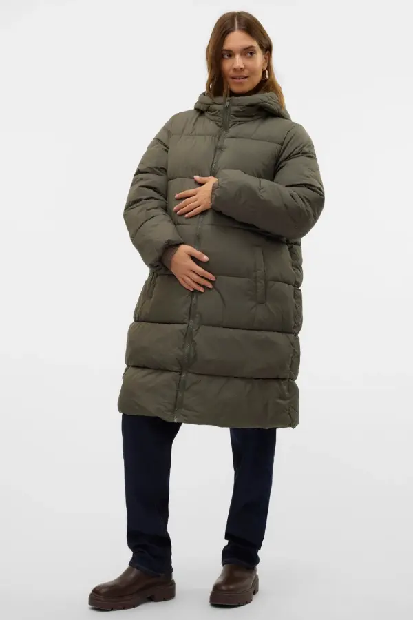 Pregnancy Outfits Winter