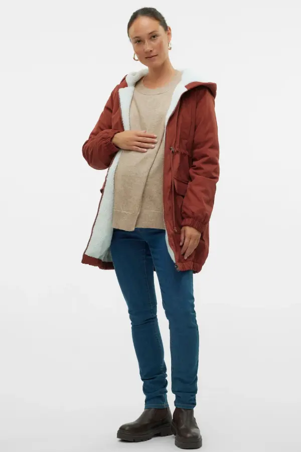 Pregnancy Outfits Winter