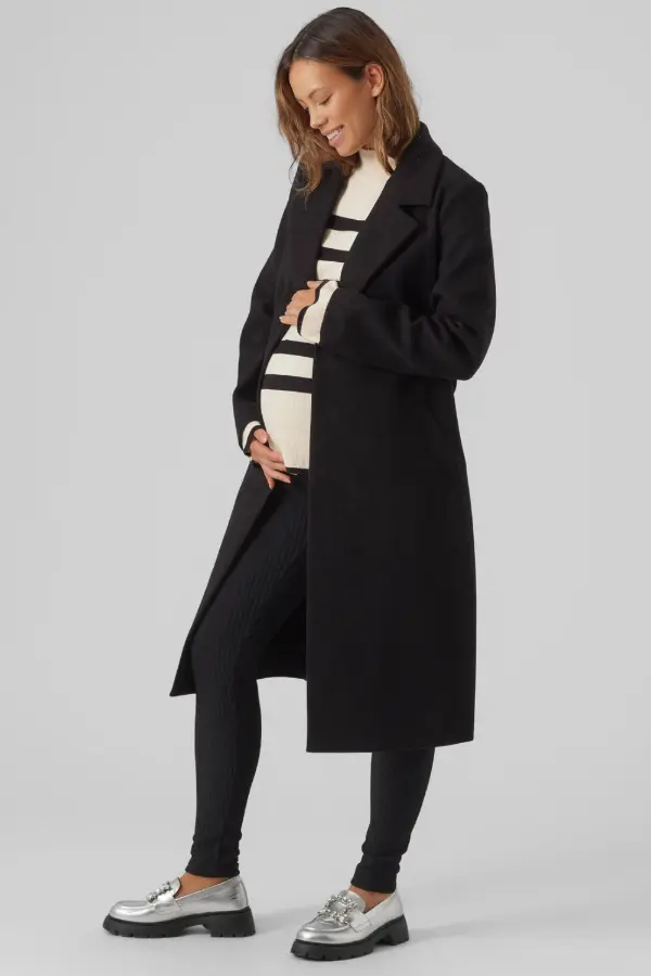 Pregnant Outfit Winter