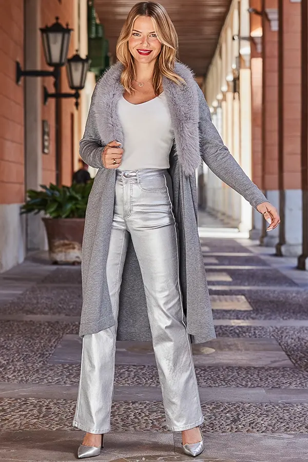 Silver Metallic Jeans Outfit