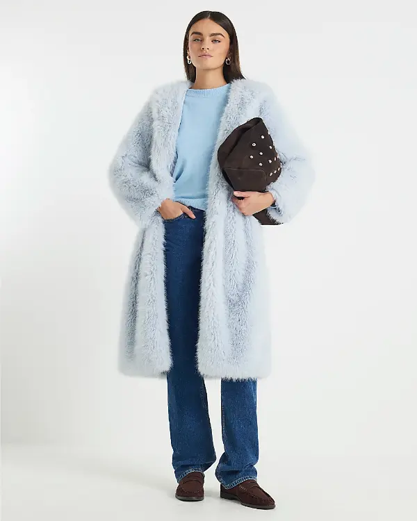 Fluffy Coat Outfit