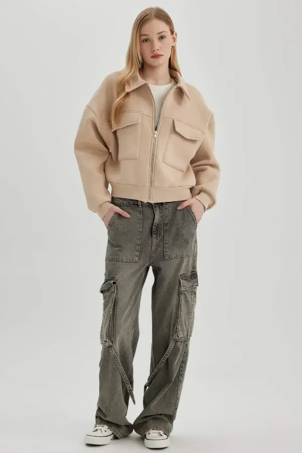 How to Style Beige Jacket