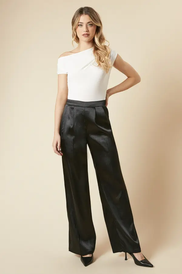 How to Style Black Pants