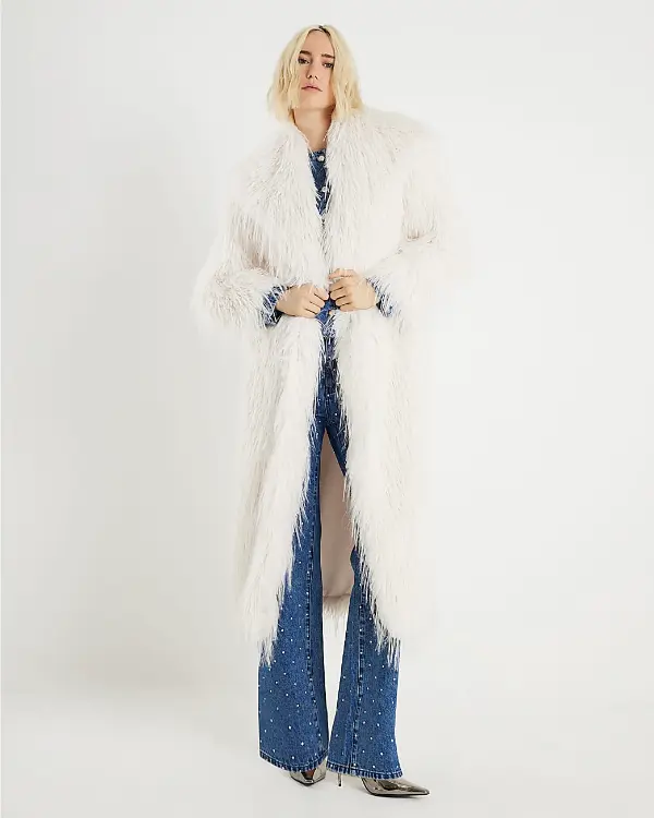 White Fluffy Coat Outfit