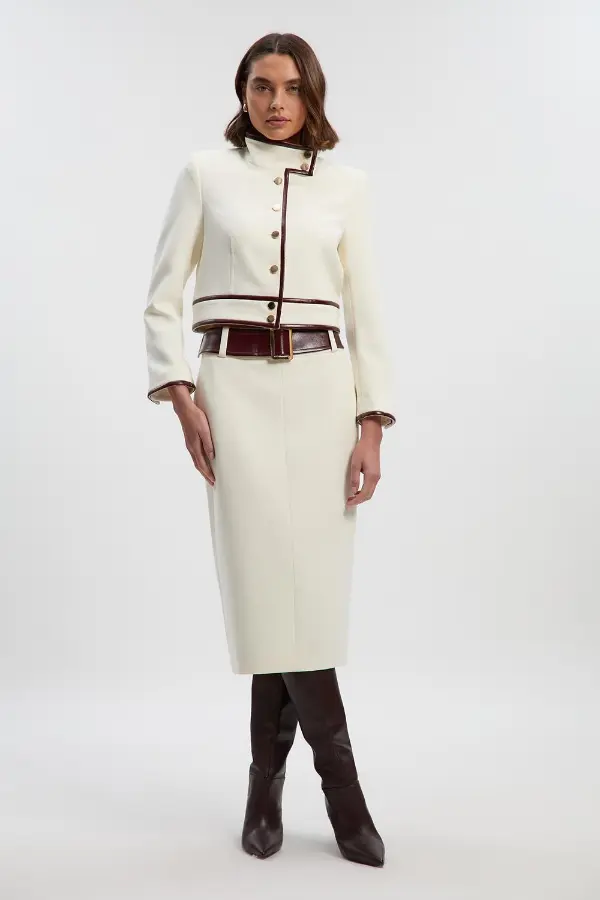 White Pencil Skirt Outfit