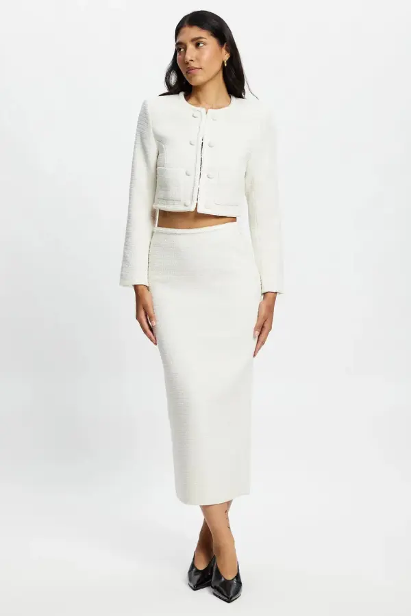 White Pencil Skirt Outfit