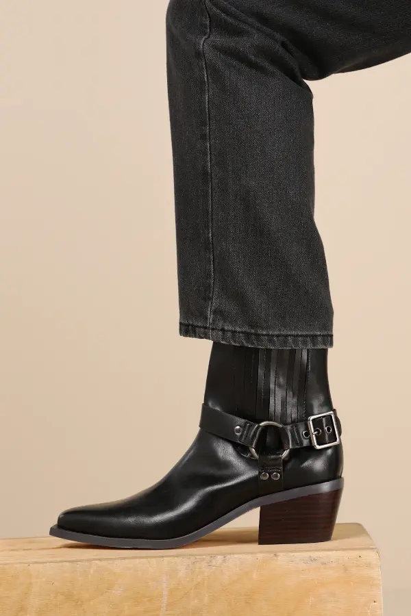 Black Cowgirl Boots