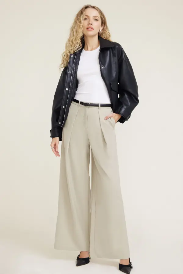 Casual Wide Leg Pants Outfit