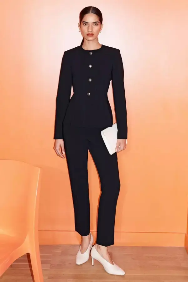 Stylish Work Outfits For Women