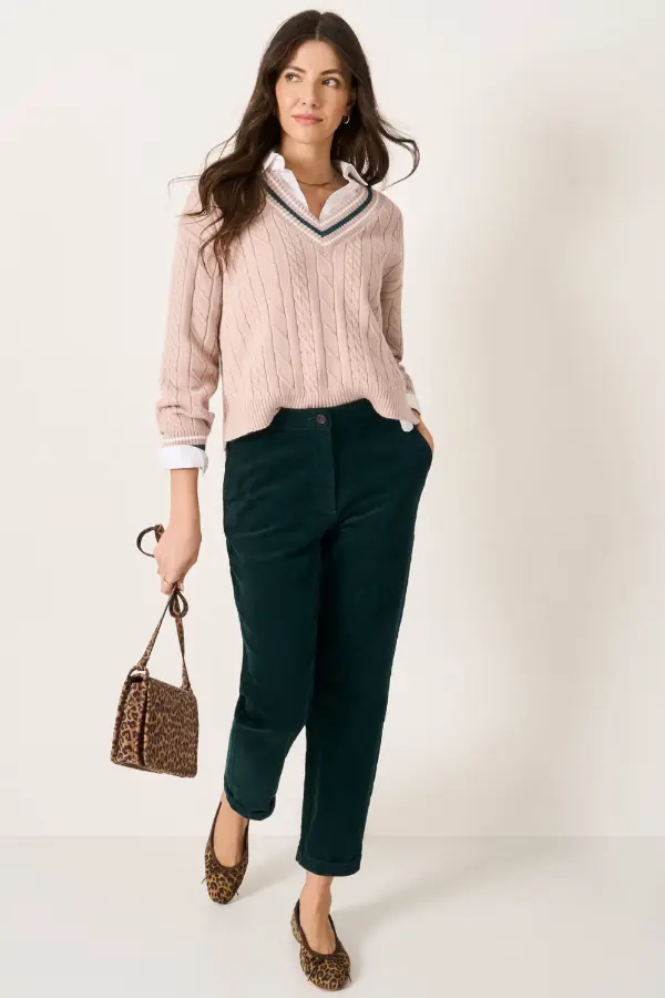 What to Wear With Green Pants