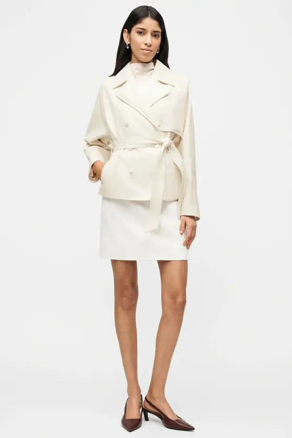 White Leather Jacket Outfit Ideas